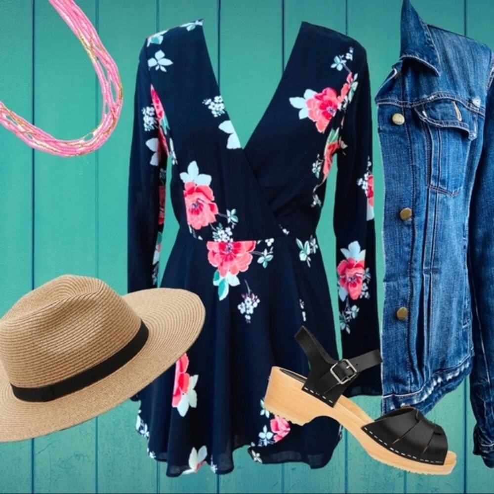 Cotton Candy LA Floral Surplice Long Sleeve Romper NWT